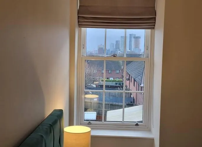 Apartment 20 Min Walk From Manchester City Centre